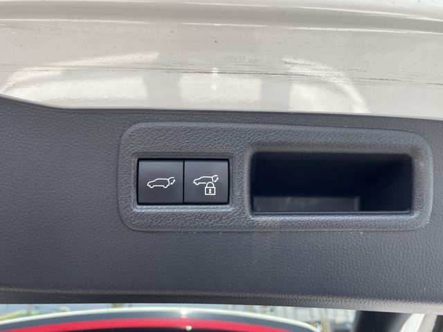 TOYOTA HARRIER HYBRID 2021 Image 31