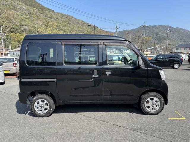 DAIHATSU HIJET CARGO 4WD 2014 Image 31