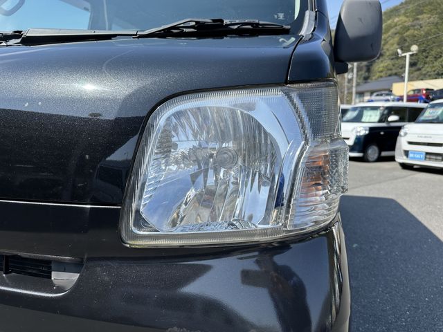 DAIHATSU HIJET CARGO 4WD 2014 Image 31