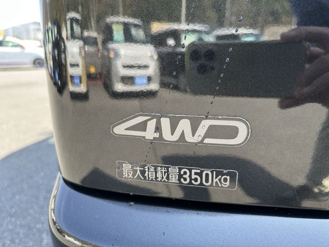 DAIHATSU HIJET CARGO 4WD 2014 Image 31