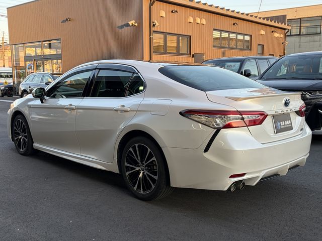 TOYOTA CAMRY HYBRID 2018 Image 31