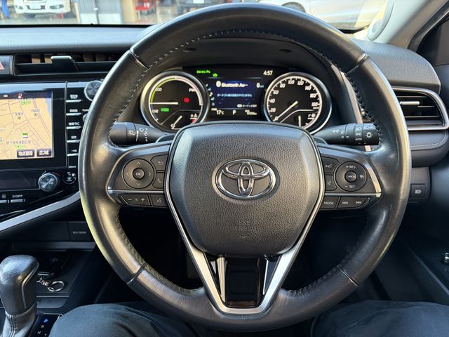 TOYOTA CAMRY HYBRID 2018 Image 31