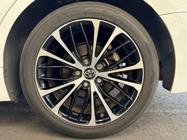 TOYOTA CAMRY HYBRID 2018 Image 31