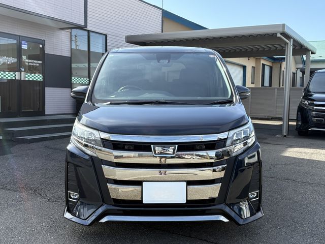 TOYOTA NOAH 2017 Image 31