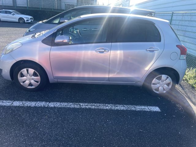 TOYOTA VITZ 2008 Image 31